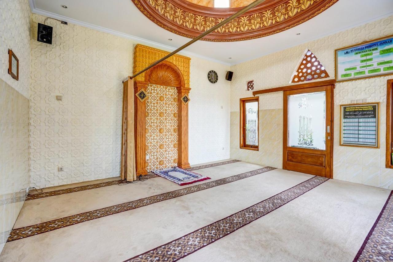 Super Oyo 90642 Lancar Homestay Syariah Tlekung Εξωτερικό φωτογραφία