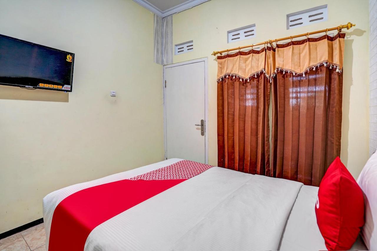 Super Oyo 90642 Lancar Homestay Syariah Tlekung Εξωτερικό φωτογραφία