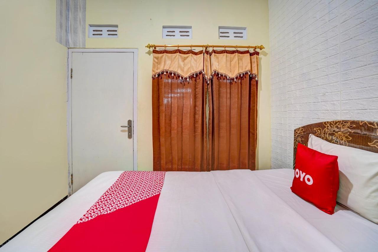 Super Oyo 90642 Lancar Homestay Syariah Tlekung Εξωτερικό φωτογραφία