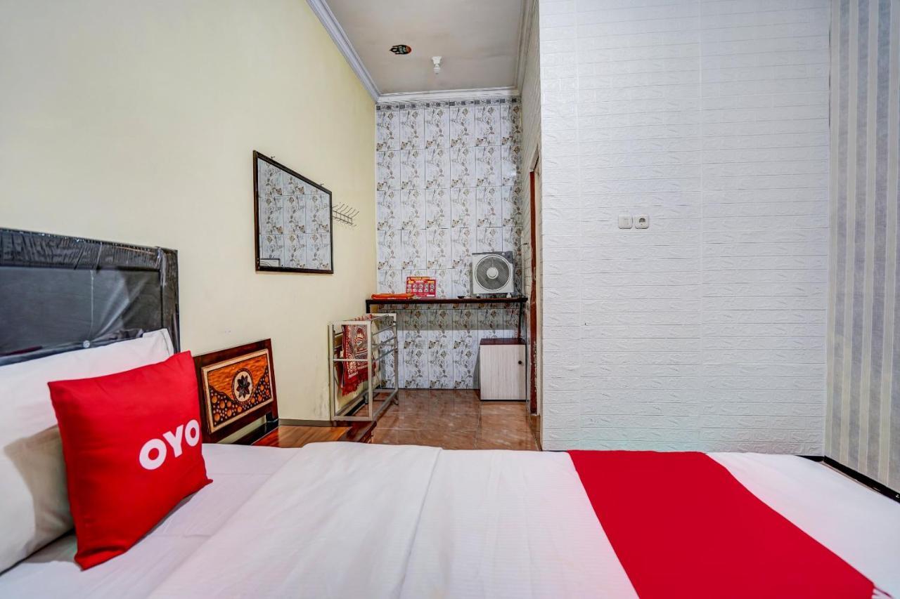 Super Oyo 90642 Lancar Homestay Syariah Tlekung Εξωτερικό φωτογραφία