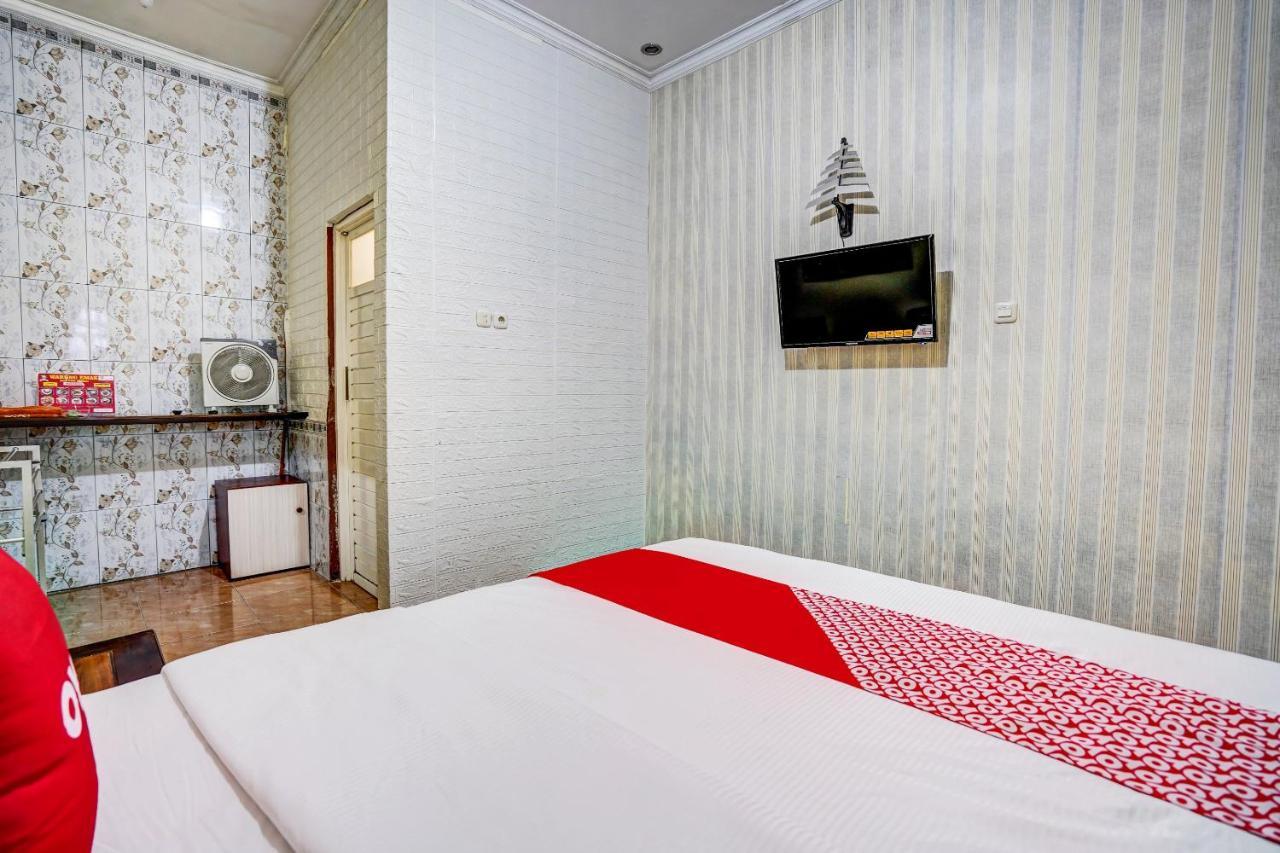 Super Oyo 90642 Lancar Homestay Syariah Tlekung Εξωτερικό φωτογραφία